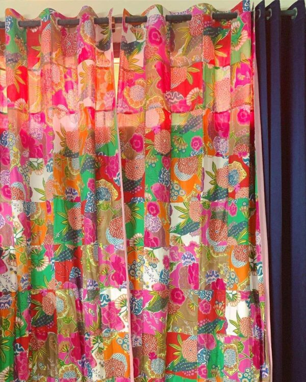 Assorted Patches Cotton Curtains with Lining(Dispatch Time 24 Hours)
Set of 2 Curtains