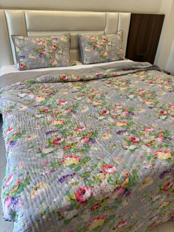 Double Bed- Block Print Cotton Quilts 
Lilac with 2 pillow covers  (Reversible Quilts) 
(Dispatch Time 24 Hours)