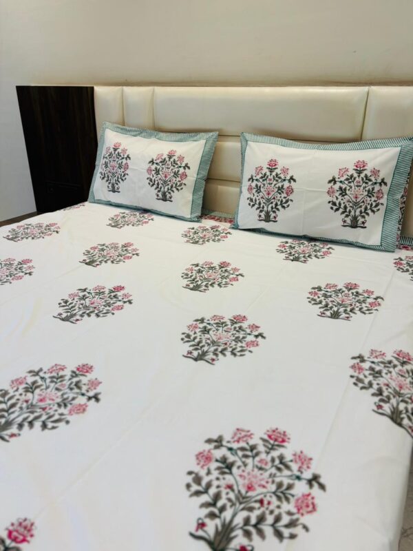 Fitted Bedsheet - Flower Bouquet
(Dispatch time 24 hours)