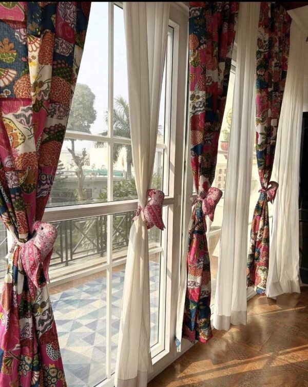 Assorted Patches Cotton Curtains with Lining(Dispatch Time 24 Hours)
Set of 2 Curtains