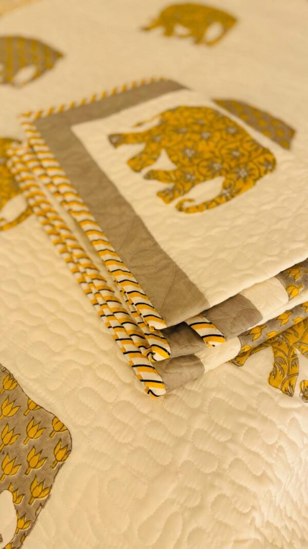 Bedcover 1