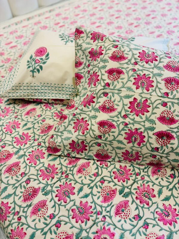 Zinnia Ethnic Naaari 2