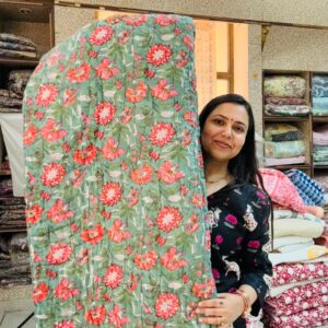 Double Bed - JAIPURI RAZAI - Hand Block Print 

Gulab 🌹 

(Dispatch Time 24 Hours)