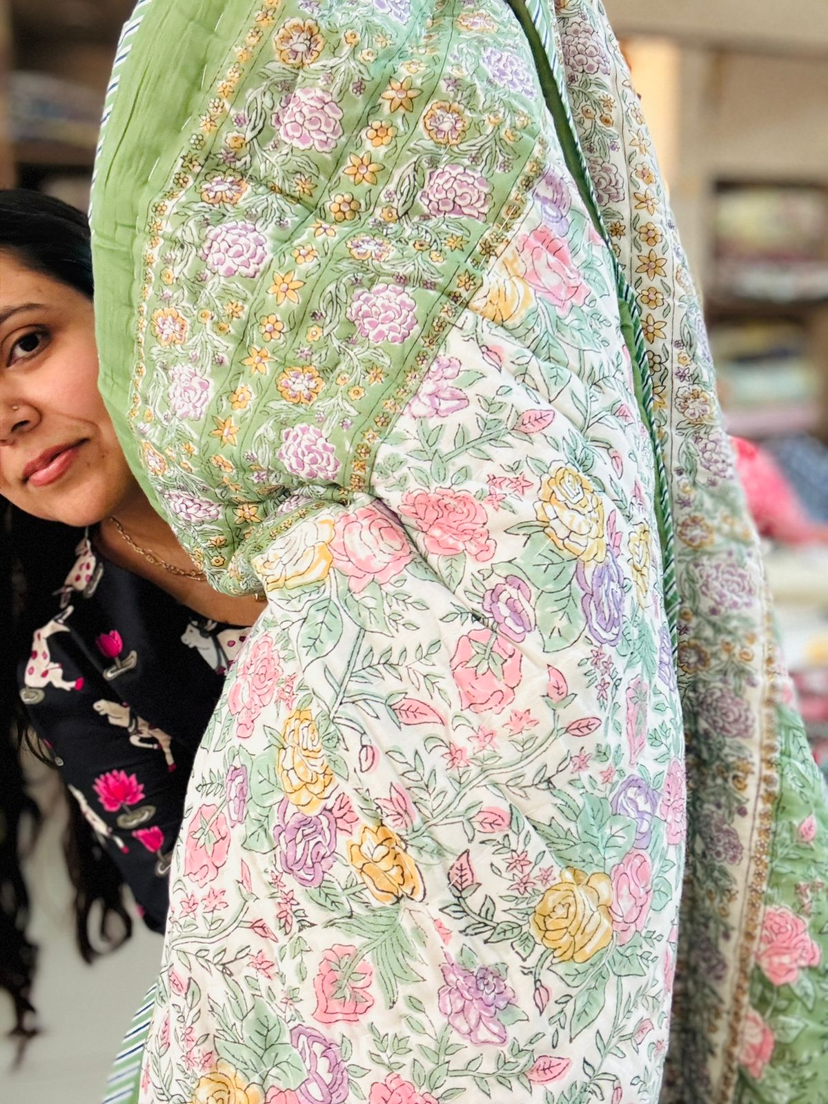 Double Bed - JAIPURI RAZAI - Hand Block Print
Green Pleasure 🍃
(Dispatch Time 24 Hours)