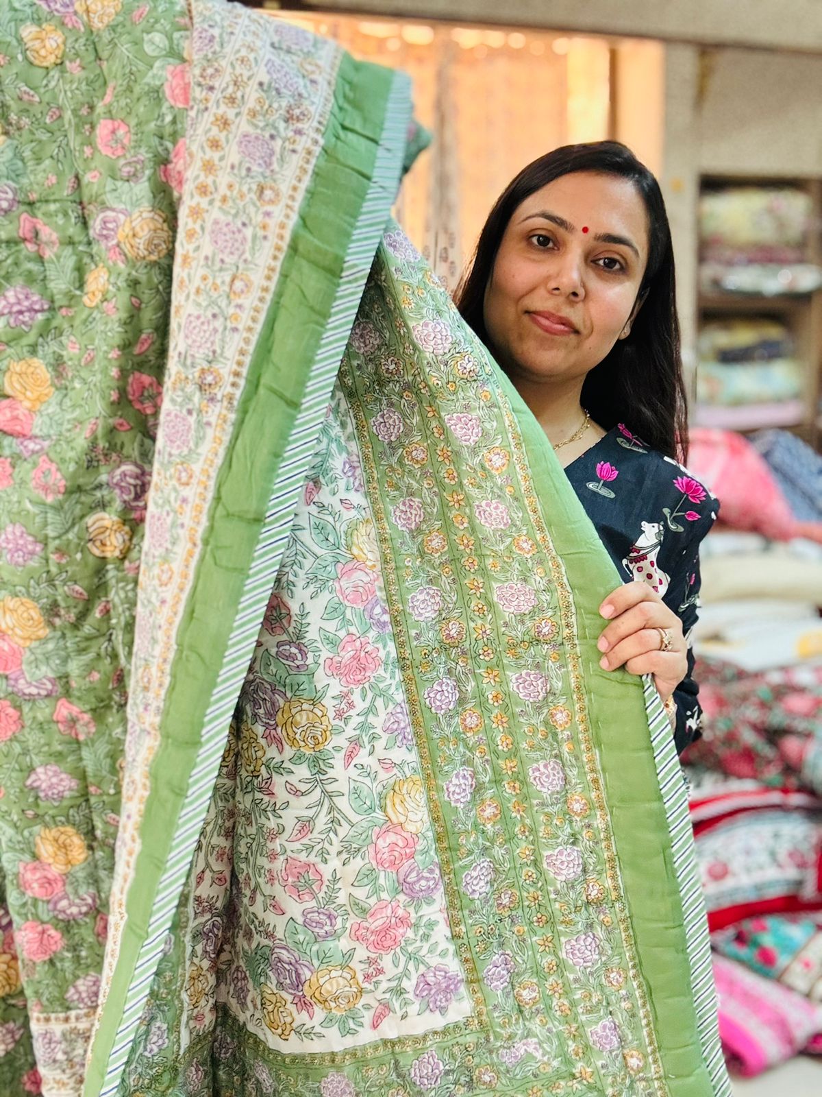 Double Bed - JAIPURI RAZAI - Hand Block Print
Green Pleasure 🍃
(Dispatch Time 24 Hours)