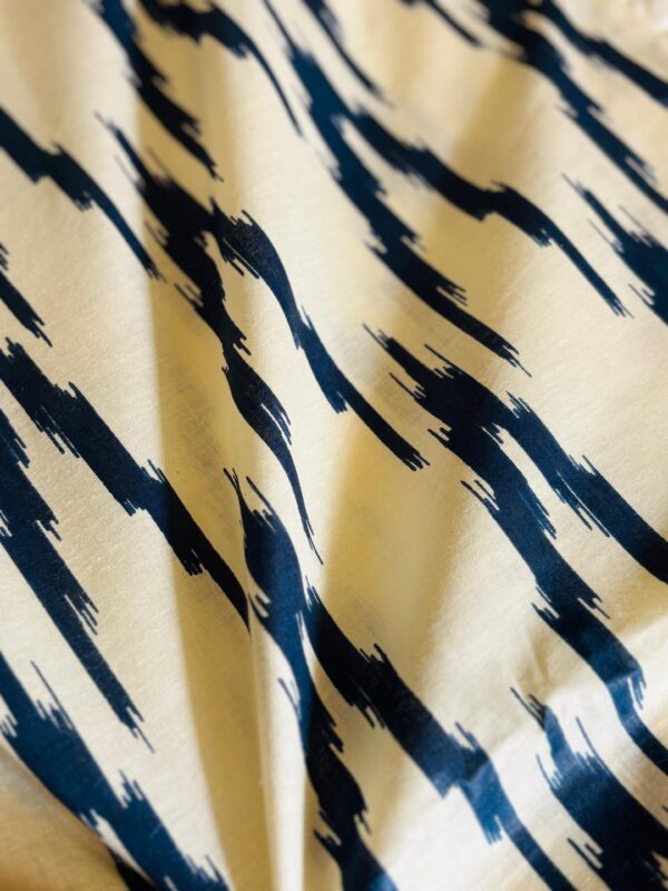 100./. Cotton Mul Fabrics, Neela Ikkat  Raw Fabrics - Pure Cotton
