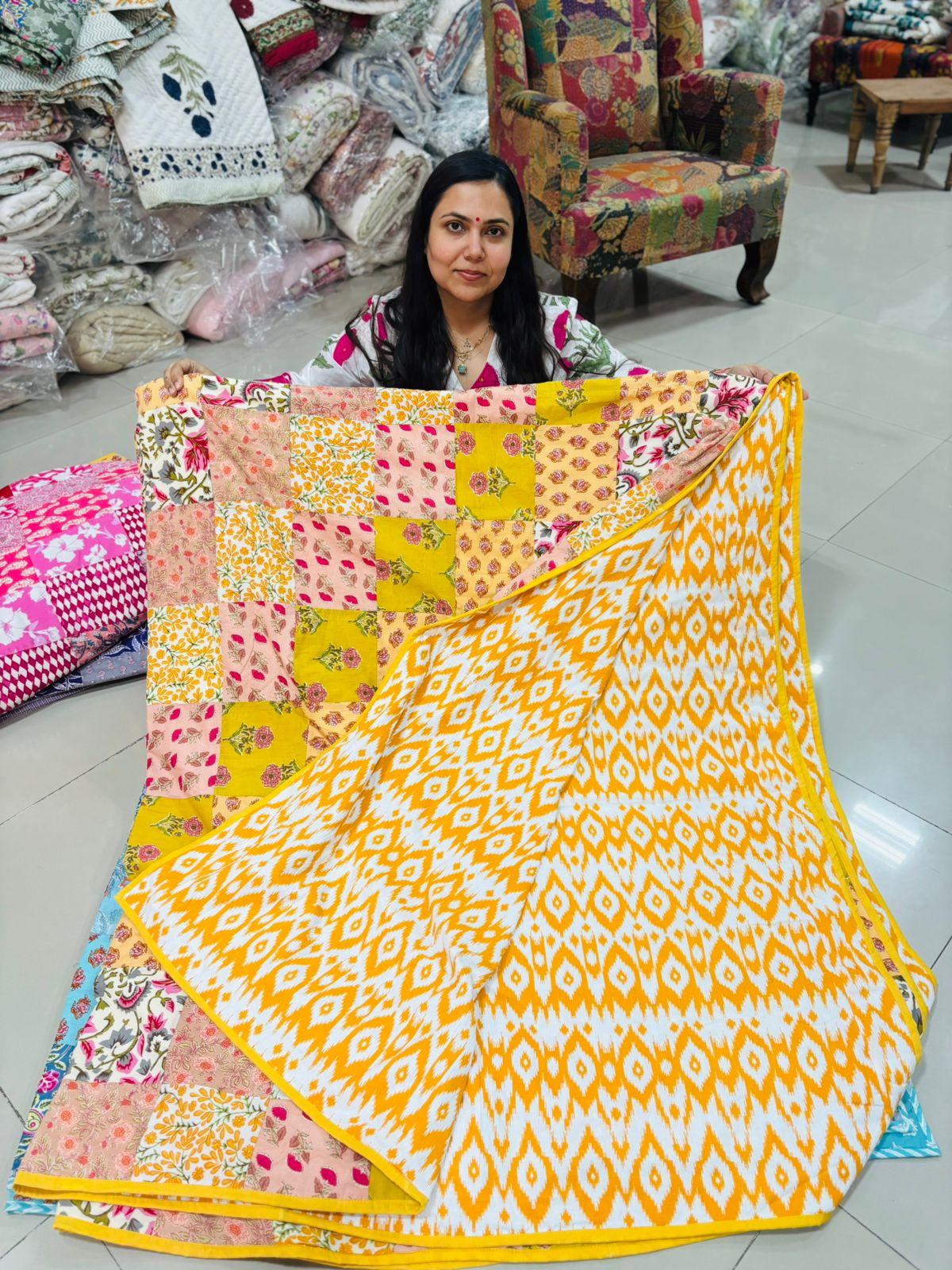 Yellow Chimes - King Size Dohar
(Dispatch Time 24 hours)