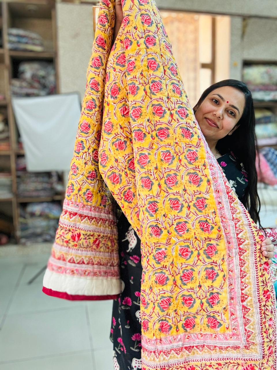 Double Bed - JAIPURI RAZAI - Hand Block Print
Pitambar
( Dispatch Time 24 Hours)