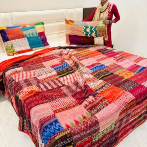 Laal Baagh  - Kantha Patola Bedsheet 
with 2 Pillow Covers 

Kings