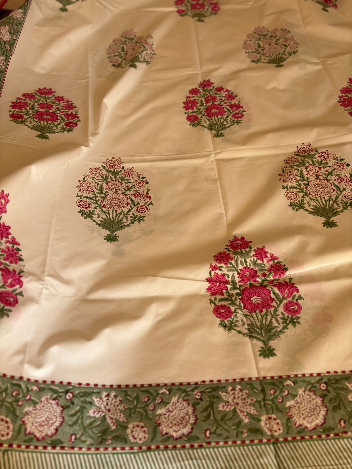 Pink Pleasure - Super King Bedsheet with 2 Pillow Covers (Dispatch Time 24 hours)