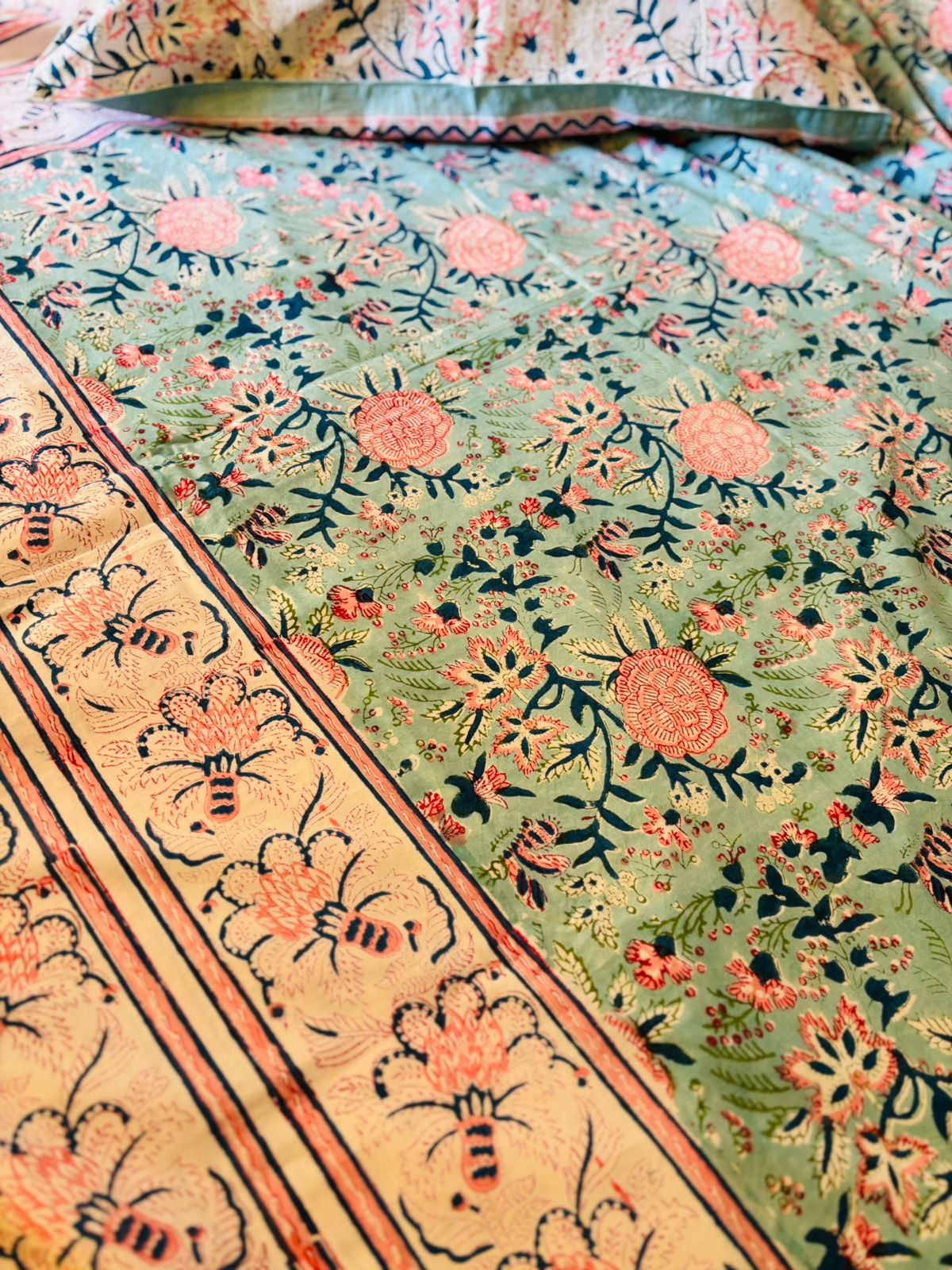 River - Super King Bedsheet with 2 Pillow Covers (Dispatch Time 24 hours)