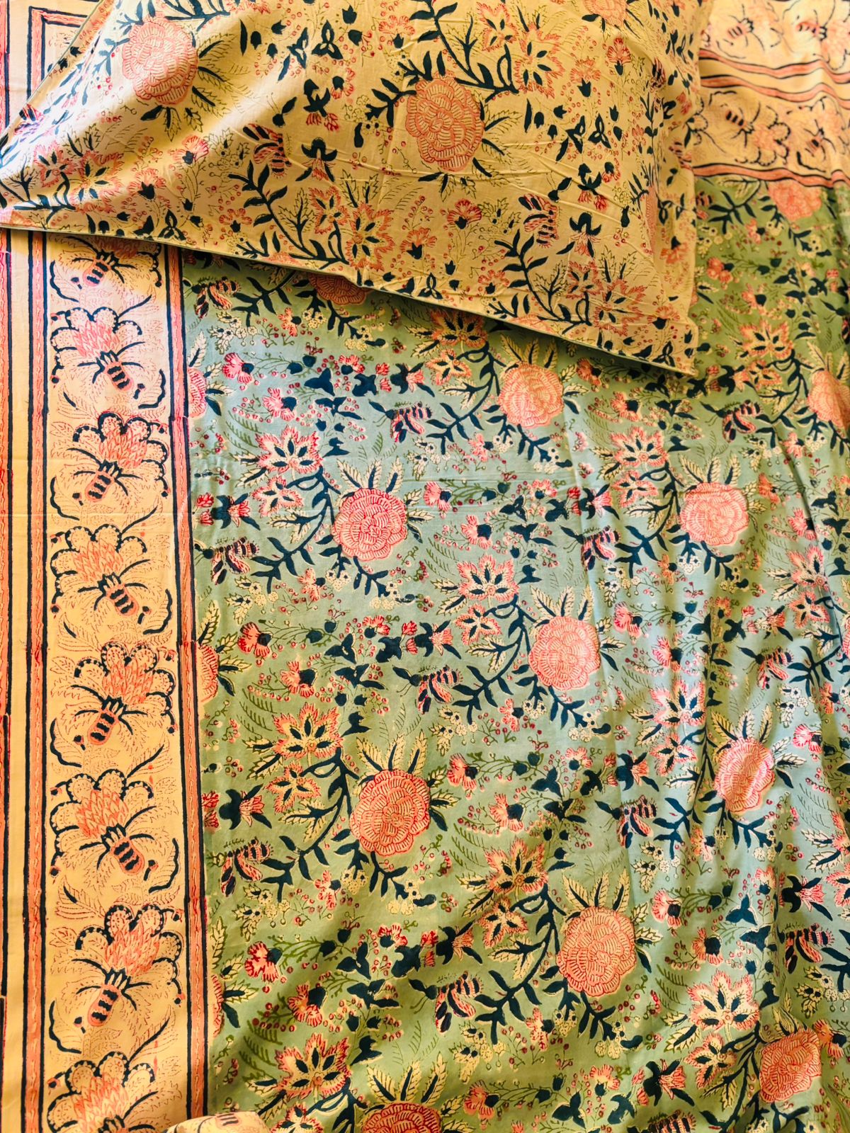 River - Super King Bedsheet with 2 Pillow Covers (Dispatch Time 24 hours)