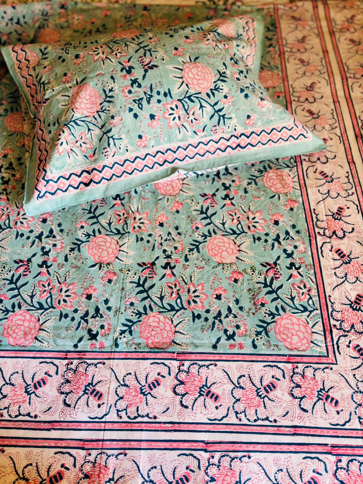 Fitted Bed-sheet - Sea Green (Dispatch time 24 hours) ………………………………………………………SIZES YOU MAY DECIDE ANY( single/queen/king/super/duper- any size same price)