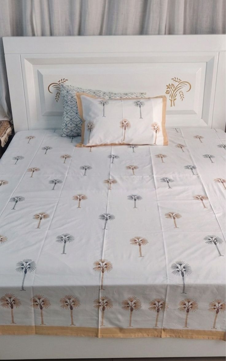 Fitted Bed-sheet - Rusty - Dispatch time 24 hours) ………………………………………………………SIZES YOU MAY DECIDE ANY ( single/queen/king/super/duper- any size same price)