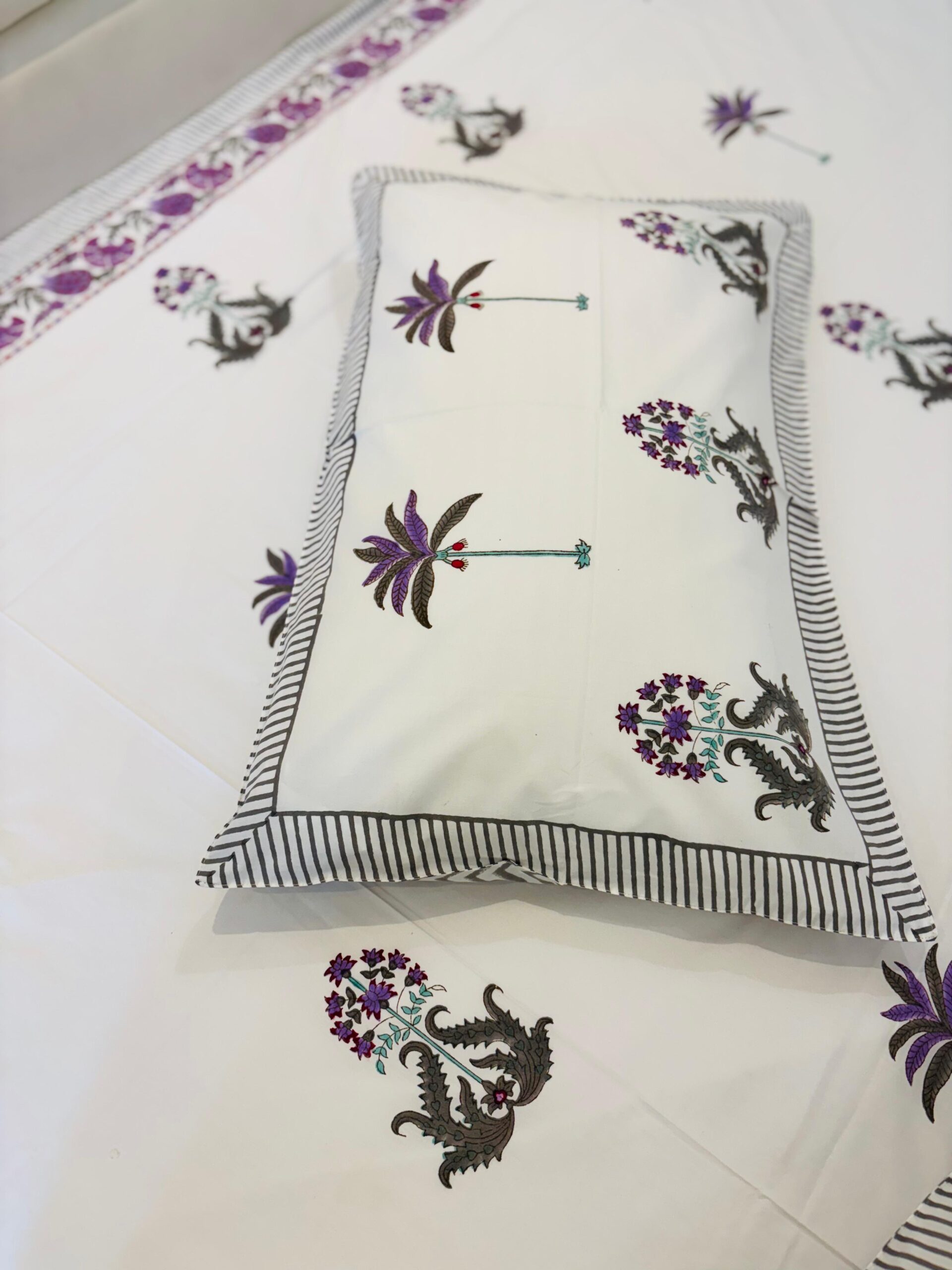 Fitted Bedsheet - Powder Purple (Dispatch time 24 hours) ………………………………………………………SIZES YOU MAY DECIDE ANY ( single/queen/king/super/duper- any size same price)