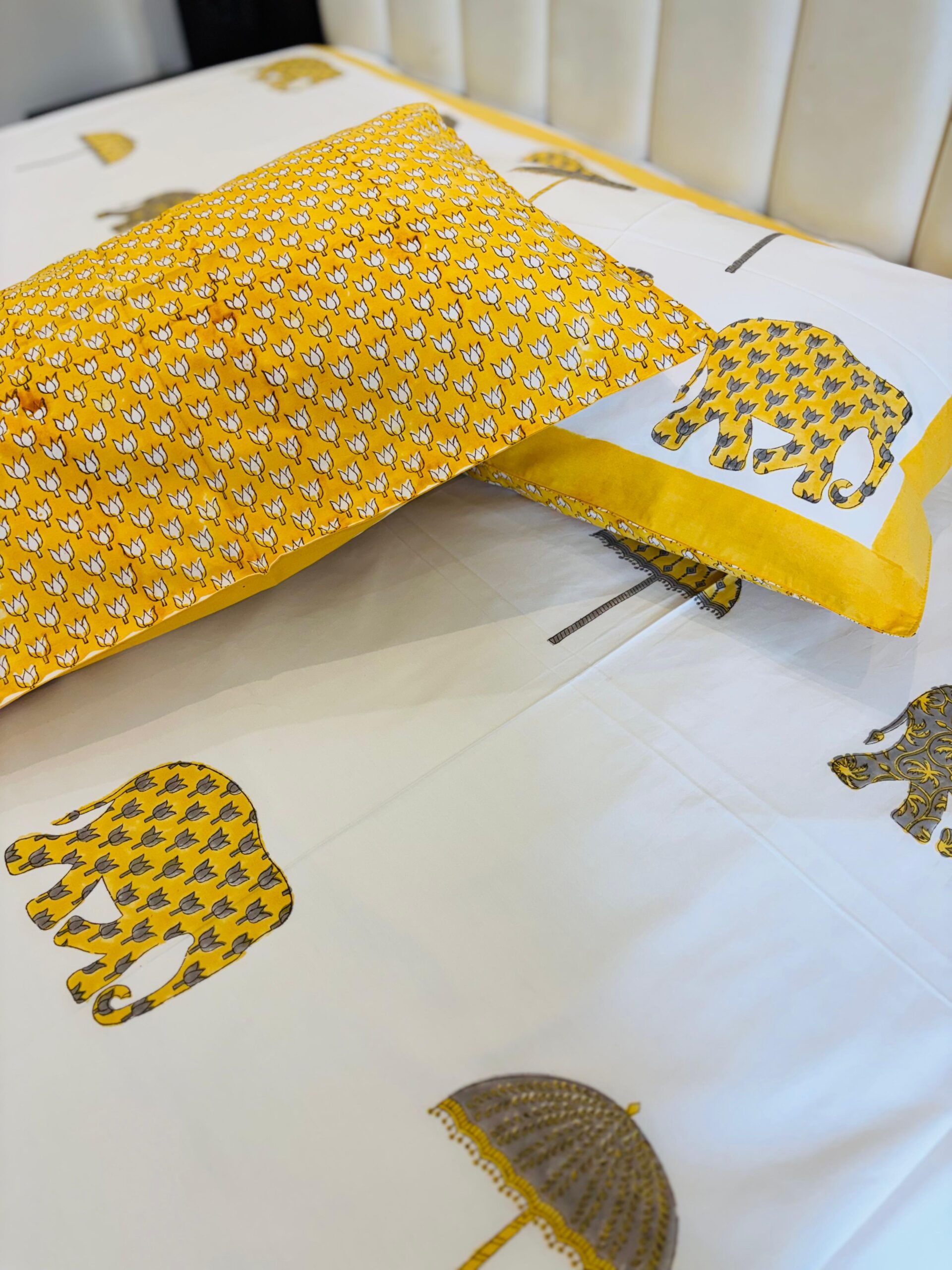 Matching Hand Block Printed Bedding Set - Yellow Haathi
.
.
.
🪷
Bedsheets + Razai + Pillow Covers (Dispatch time 24 Hours)
