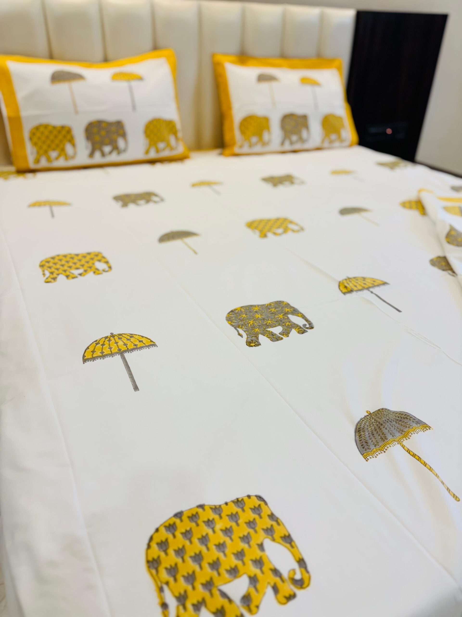 Matching Hand Block Printed Bedding Set - Yellow Haathi
.
.
.
🪷
Bedsheets + Razai + Pillow Covers (Dispatch time 24 Hours)