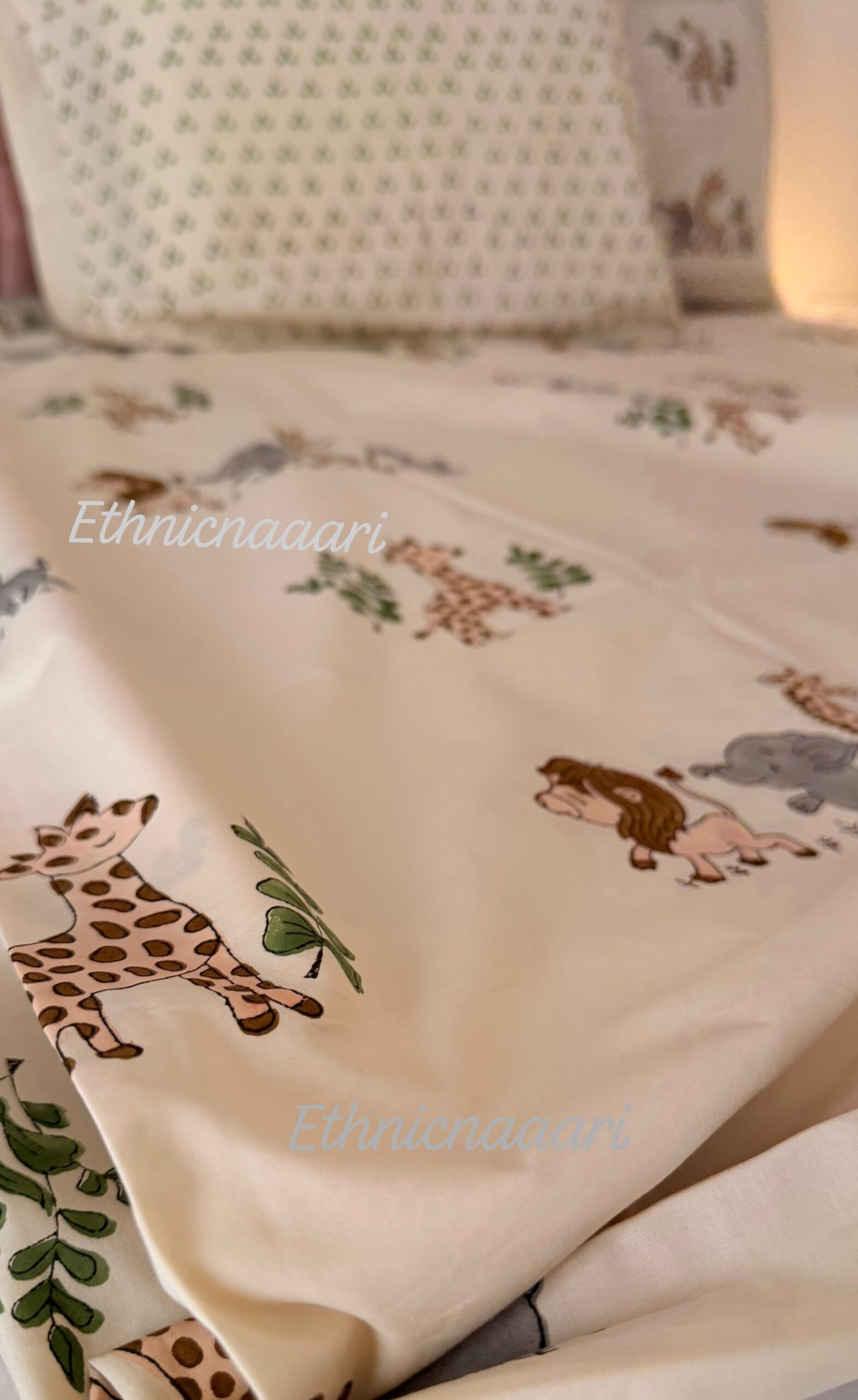 Jungle Party π¦ππ¦π Fitted Bedsheet- (Dispatch time 24 hours) β¦β¦β¦β¦β¦β¦β¦β¦β¦β¦β¦β¦β¦β¦β¦β¦β¦β¦β¦β¦SIZES YOU MAY DECIDE ANY( single/queen/king/super/duper- any size same price)