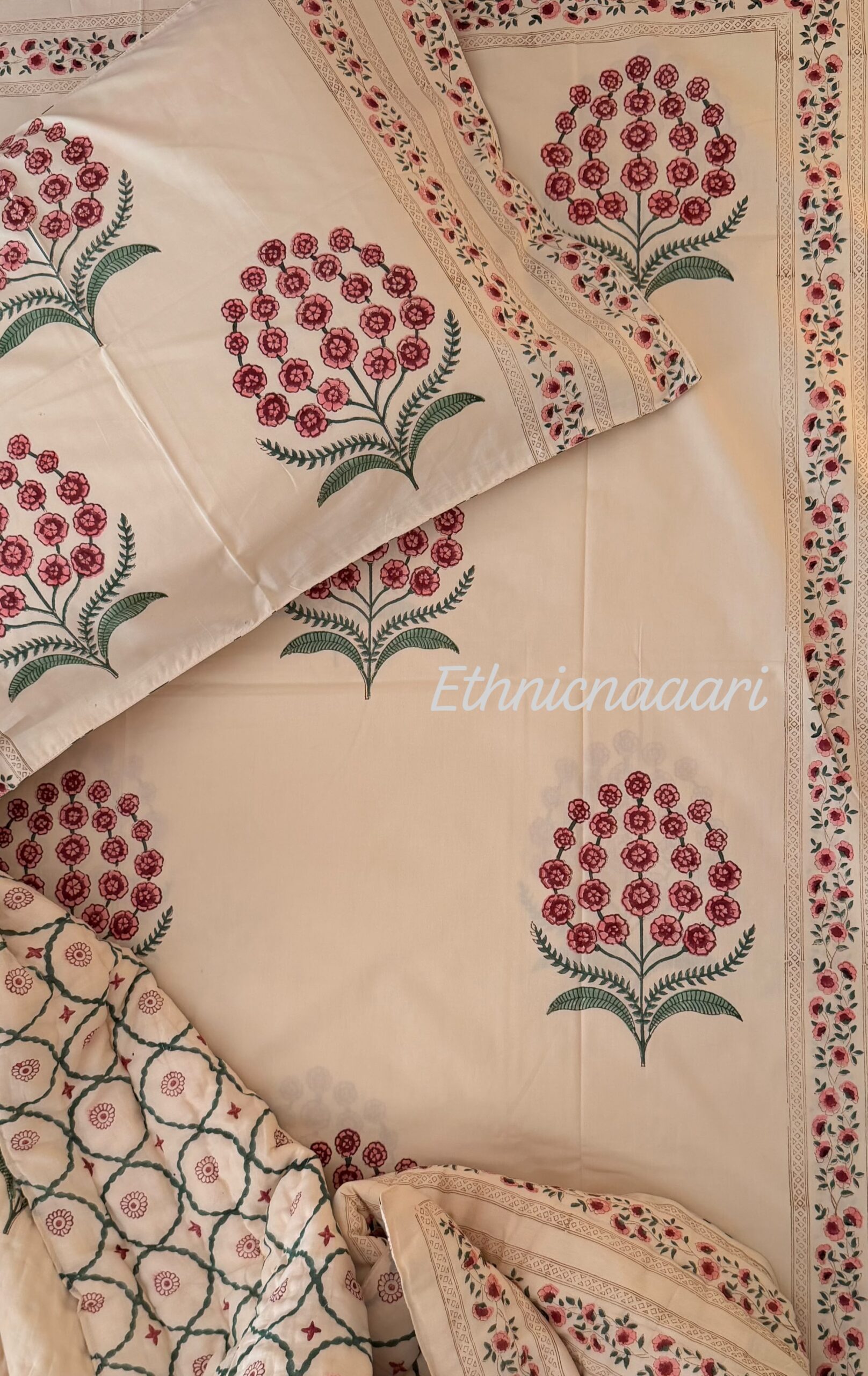 Plum 🍑Fitted Bedsheet - (Dispatch time 24 hours) ……………………………………………………SIZES YOU MAY DECIDE ANY( single/queen/king/super/duper- any size same price)