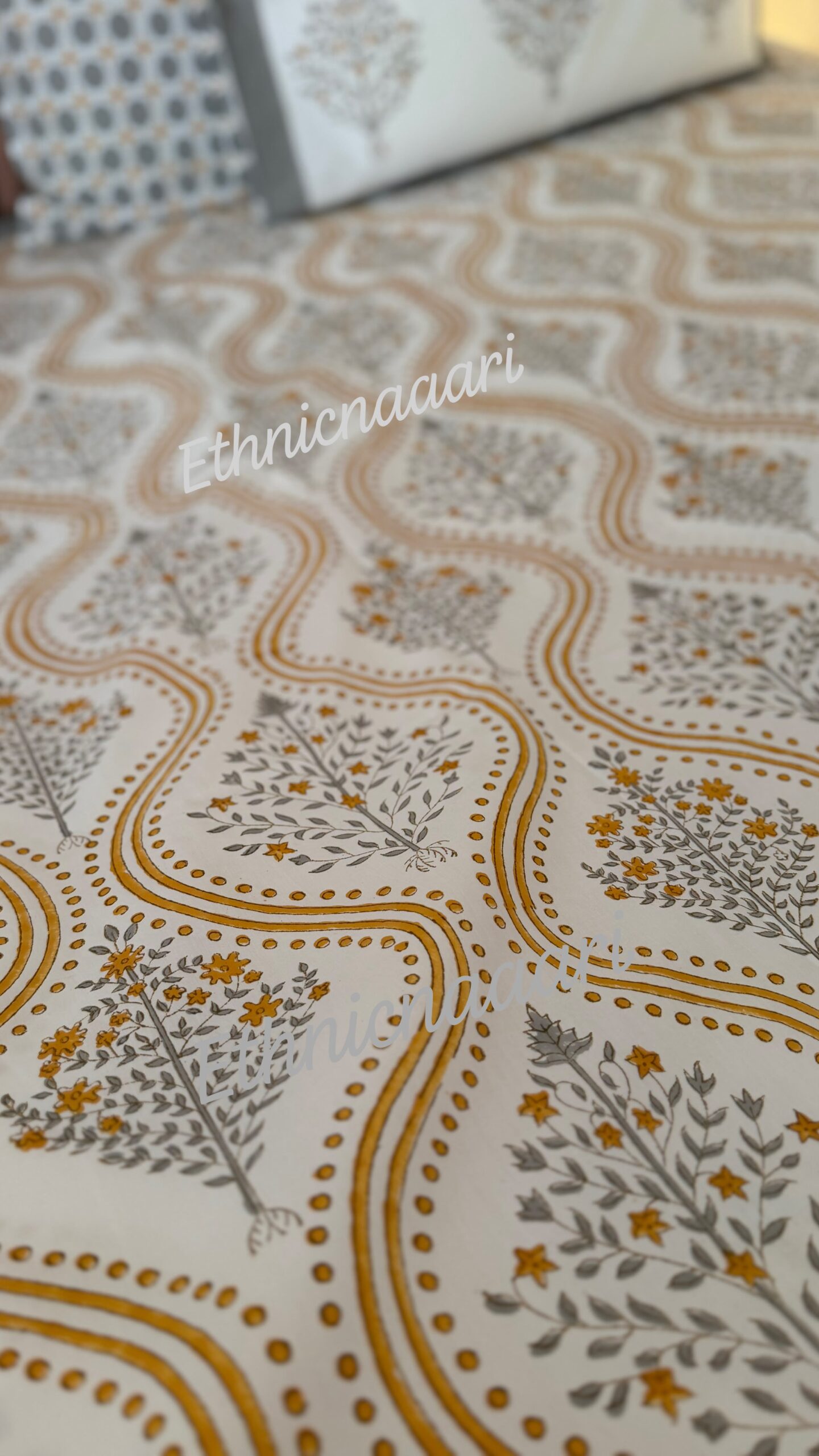 Marigold 🌼 Fitted Bedsheet - (Dispatch time 24 hours) ……………………………………………………SIZES YOU MAY DECIDE ANY( single/queen/king/super/duper- any size same price)