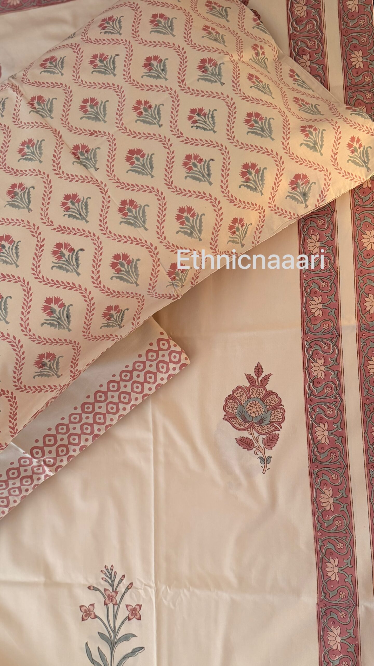 Prism 🪷 - Fitted Bedsheet (Dispatch time 24 hours) ……………………………………………………SIZES YOU MAY DECIDE ANY( single/queen/king/super/duper- any size same price)