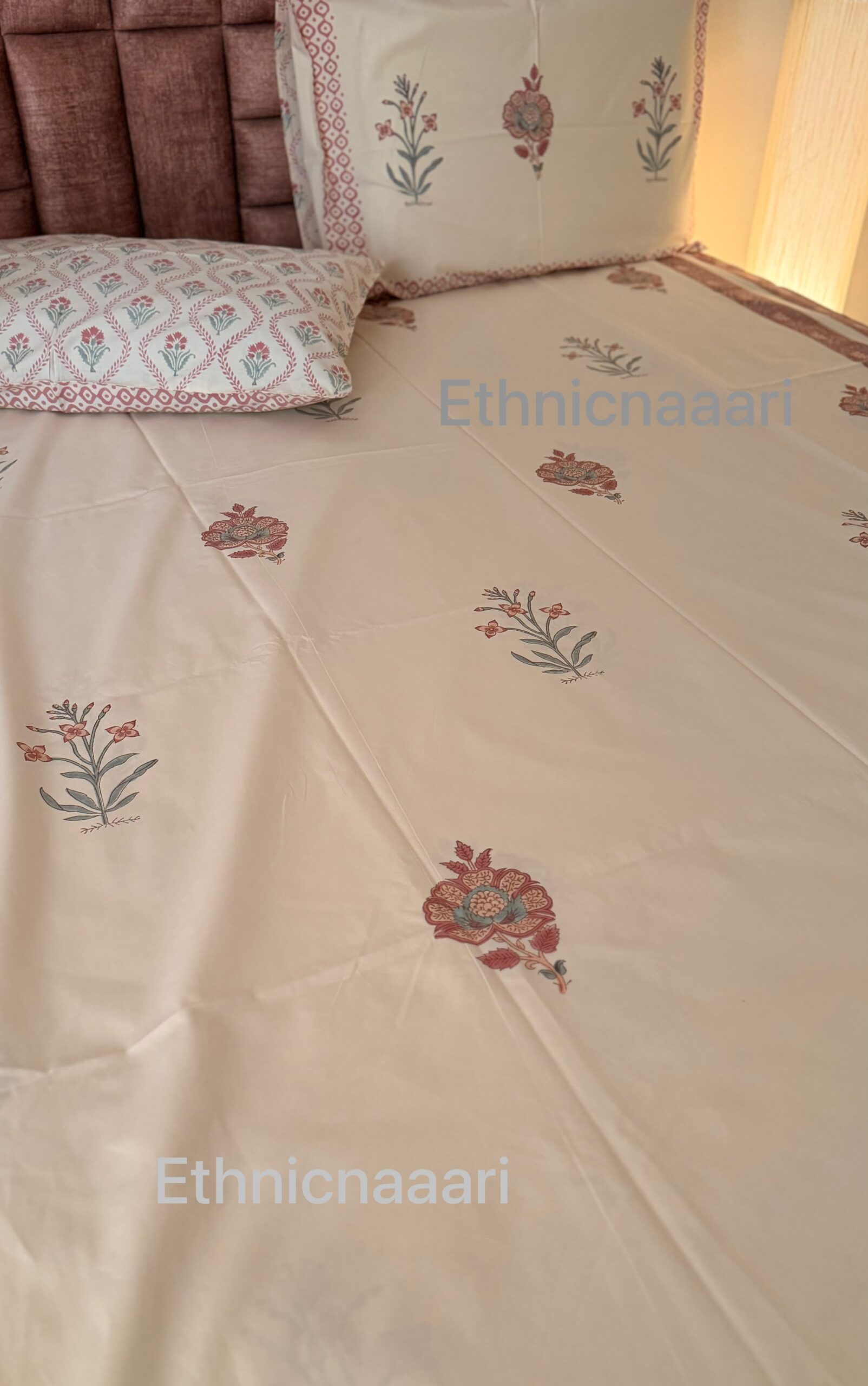 Prism 🪷 - Fitted Bedsheet (Dispatch time 24 hours) ……………………………………………………SIZES YOU MAY DECIDE ANY( single/queen/king/super/duper- any size same price)