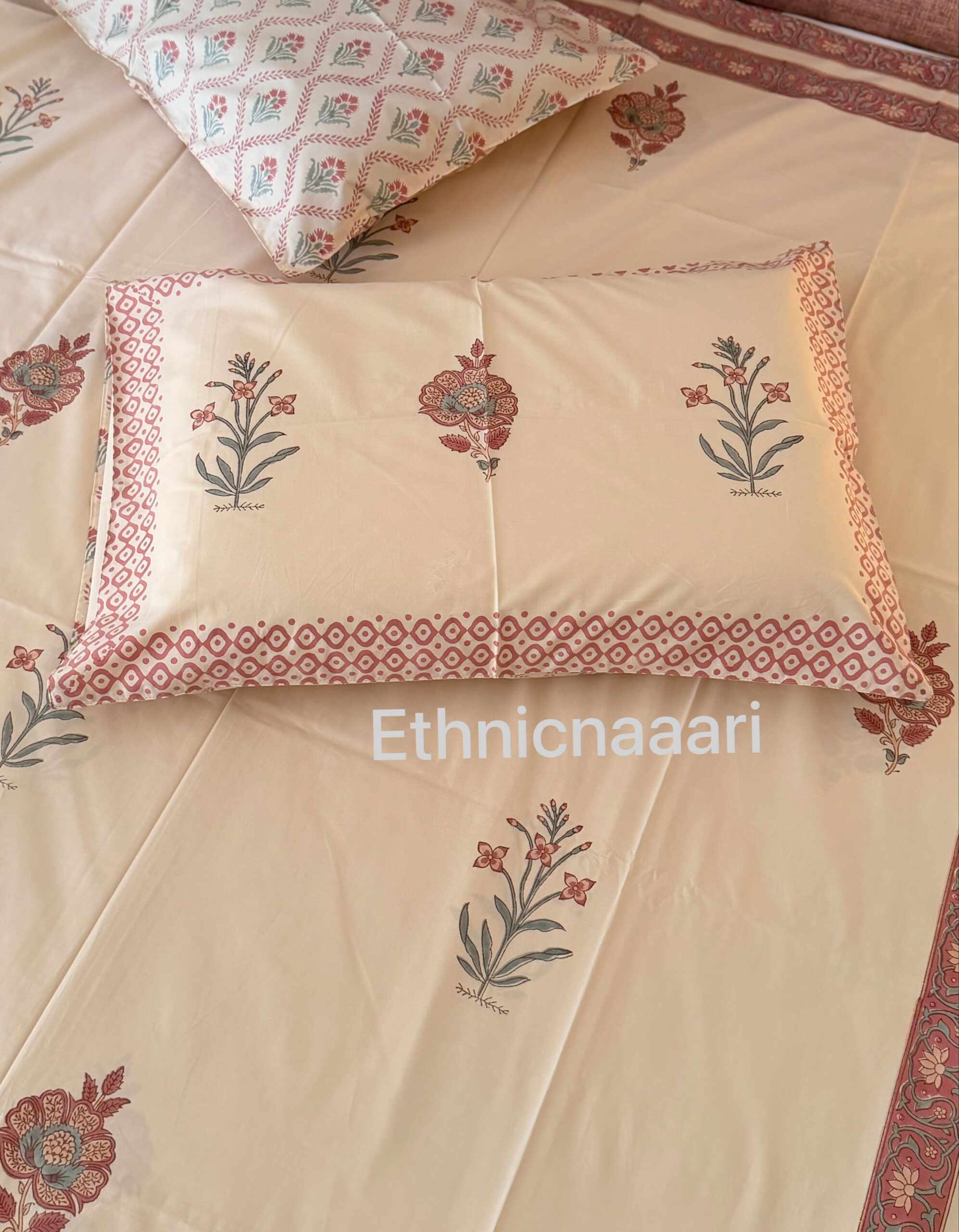 Prism 🪷 - Fitted Bedsheet (Dispatch time 24 hours) ……………………………………………………SIZES YOU MAY DECIDE ANY( single/queen/king/super/duper- any size same price)