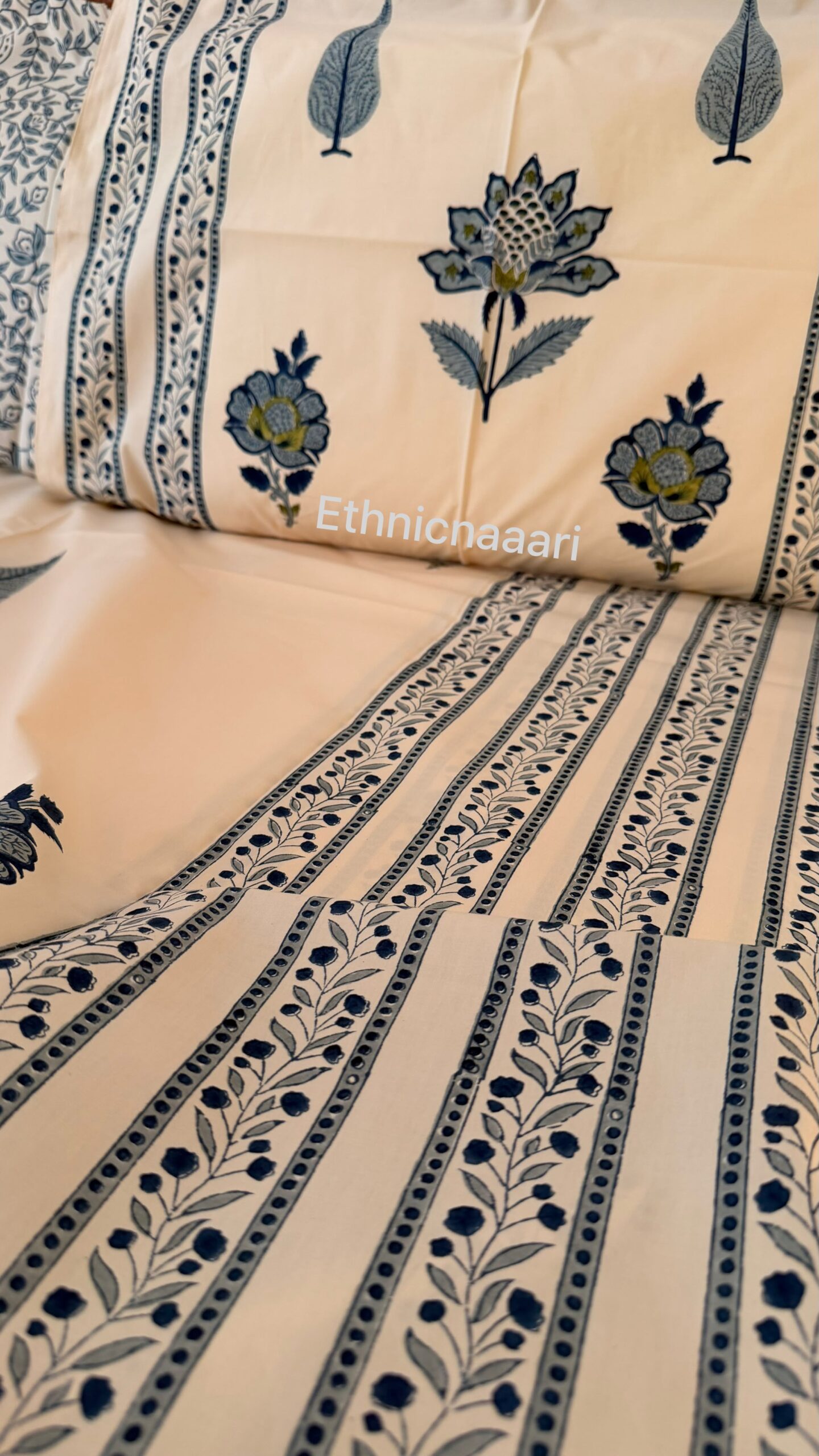 Fitted Bedsheet - Teal 🧿(Dispatch time 24 hours) ………………………………………………………SIZES YOU MAY DECIDE ANY ( single/queen/king/super/duper- any size same price)